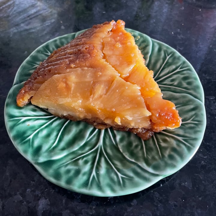 photo of Veganeats Caffe Bolo de Ananás shared by @trianglewalker on  12 May 2021 - review