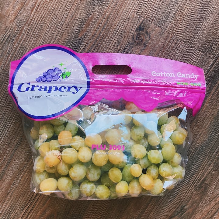 photo of Grapery Cotton Candy Grapes shared by @rachrice on  04 Aug 2021 - review