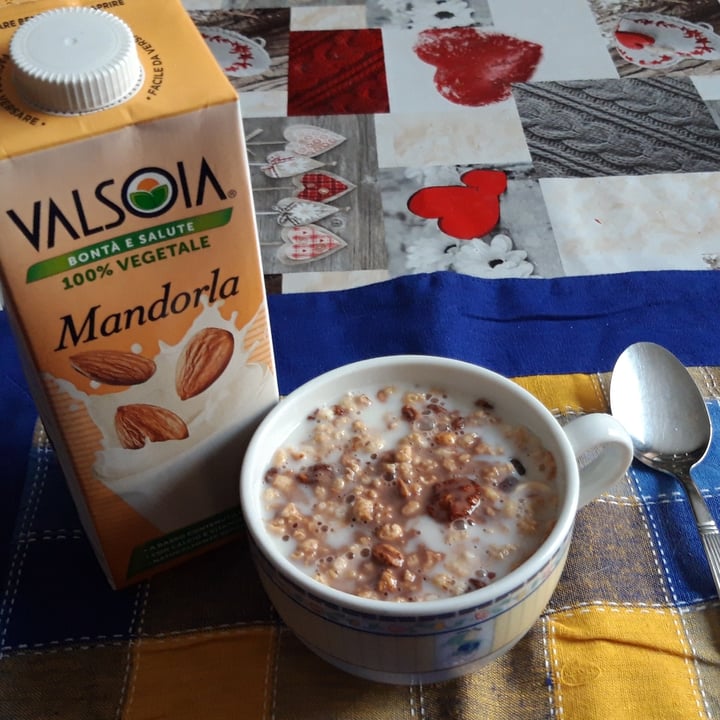 photo of Valsoia Latte di mandorla shared by @culaadgat on  28 Apr 2021 - review