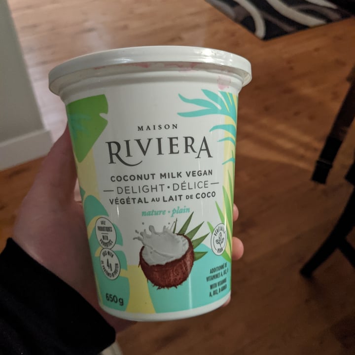 photo of Maison Riviera Coconut milk vegan plain yogurt shared by @mdsingleton on  29 Nov 2021 - review