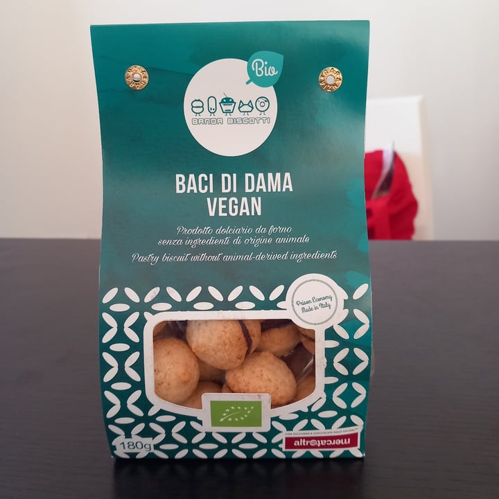 photo of Banda Biscotti Baci Di Dama Vegan shared by @mlflne on  25 Oct 2022 - review