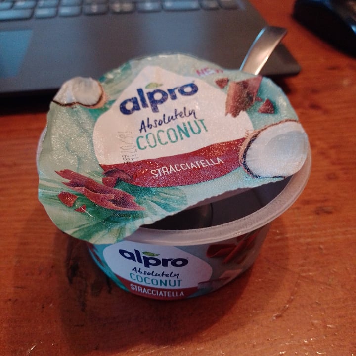 photo of Alpro Absolutely Coconut Stracciatella shared by @wooby on  05 Jul 2022 - review