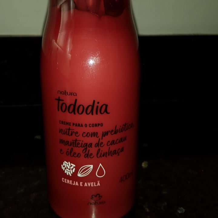 photo of Natura Hidratante Corporal Cereja e Avelã shared by @denisesoares on  04 May 2022 - review