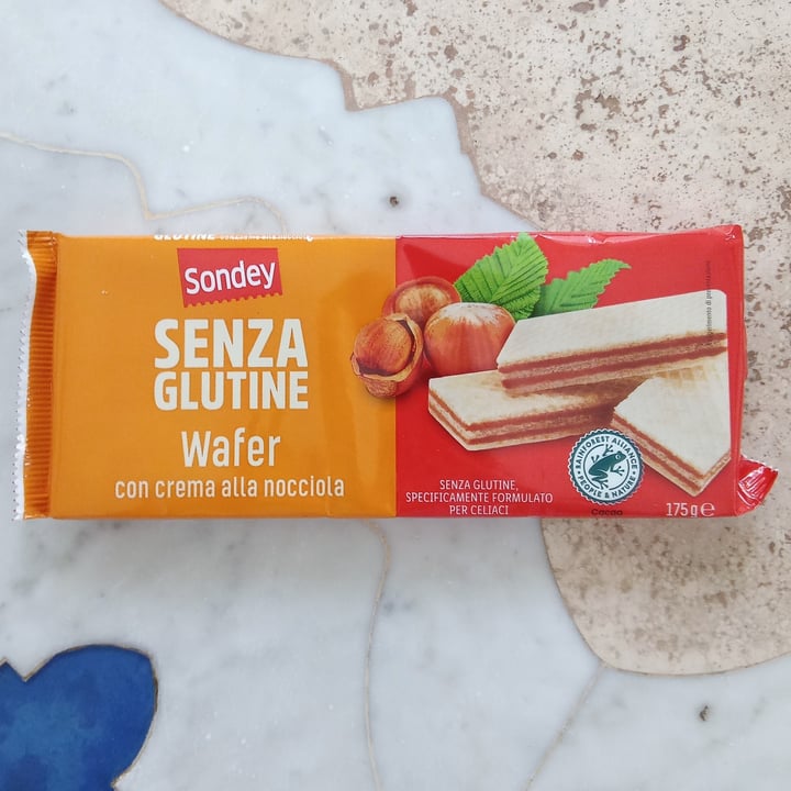 photo of Sondey Wafer Senza Glutine Con Crema Alla Nocciola shared by @edoedo on  08 May 2022 - review