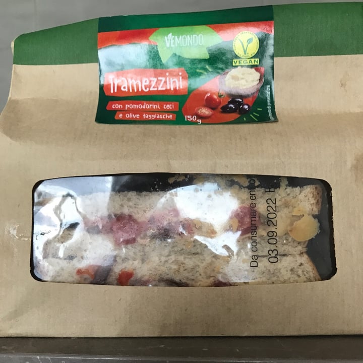 review photo of Vemondo Tramezzini con pomodorini ceci e olive shared by @lilla011 on 03 Sep 2022 - review