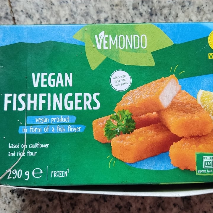 photo of Vemondo  Vegan fishfingers shared by @carlabrion on  16 Oct 2022 - review