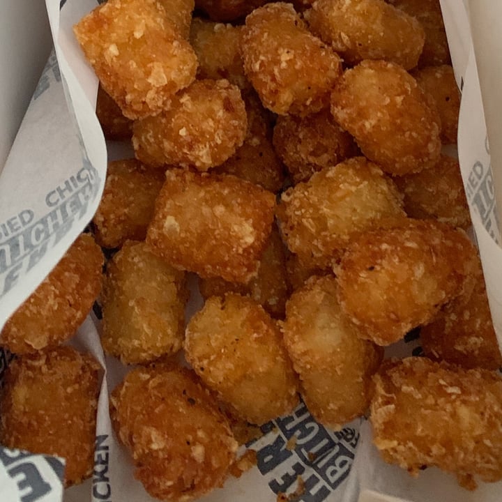 photo of Herbie Butcher's Fried Chicken Tator tots shared by @klindvall on  05 Nov 2021 - review
