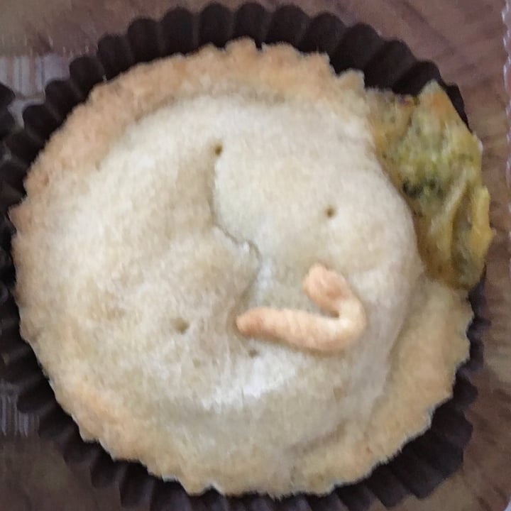 photo of DP Creations Patisserie Veggies Pie shared by @5novegs on  27 Sep 2022 - review