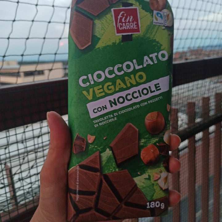 photo of Fin Carré Cioccolata vegana alle nocciole shared by @gattiditorino on  01 Aug 2022 - review