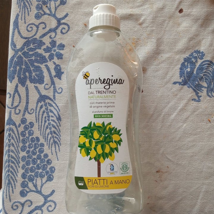 review photo of Ape Regina Piatti a mano - fiori di limone shared by @biancaingrassia on 06 Apr 2022 - review