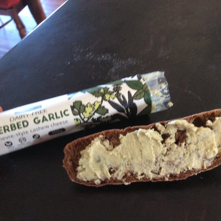 photo of Fauxmage Herbed Garlic Chèvre-Style Cashew Cheese shared by @perkybeast on  22 Feb 2021 - review