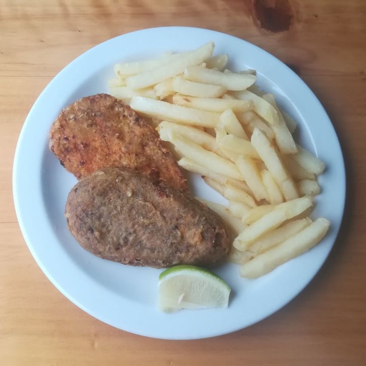 review photo of Fish Finder Vegan Fish And Chips shared by @saveggie on 28 Jan 2020 - review
