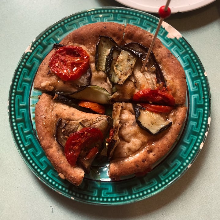 photo of Fram Cafè Bistrot Bio Veg Pizzetta Con Verdure shared by @elenhikari on  09 Mar 2022 - review