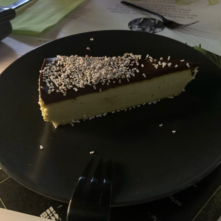 photo of BioMania Bistro Bol Avocado Cake shared by @silviamaie on  12 Aug 2022 - review