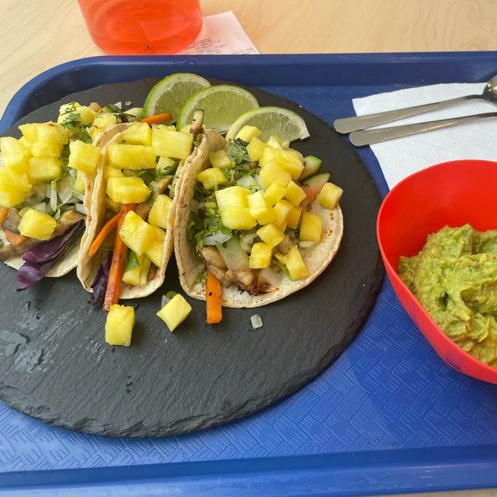 photo of Calaveritas restaurante Tacos Veggie shared by @veggietico on  20 Apr 2022 - review