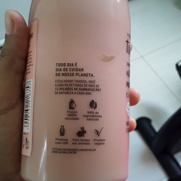 photo of Natura Crema Hidratante Corporal Nuez y pecan shared by @brunamendes on  17 Apr 2022 - review