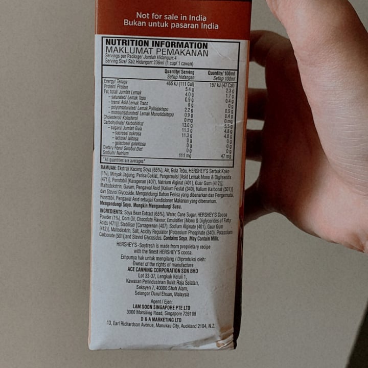 photo of Hershey's Chocolate Soy Milk shared by @nutsfortheearth on  10 Dec 2020 - review