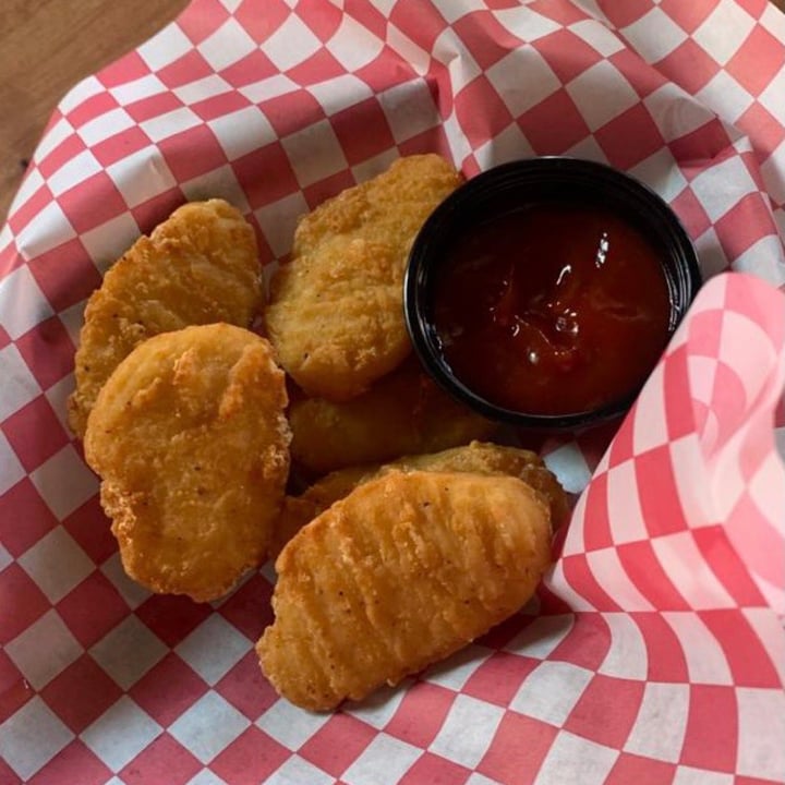 photo of Tiger Town Brewing Co. Plant-based Chicken Nuggets shared by @johnwoodrtr on  10 Jul 2021 - review
