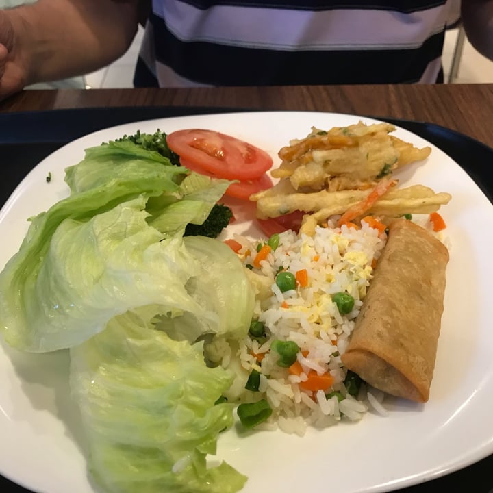 photo of Orient Express Comida por Quilo shared by @silscheid on  20 Jul 2022 - review