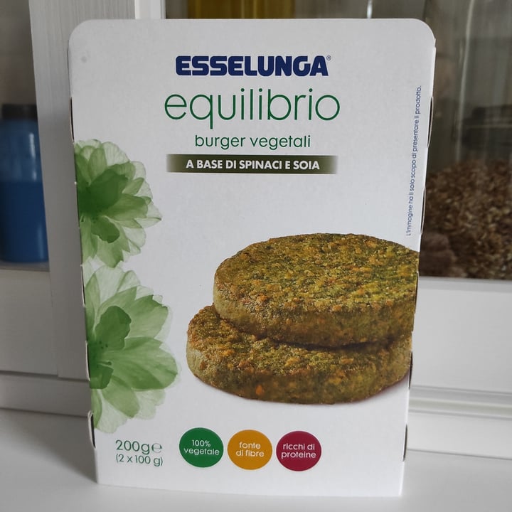 review photo of Esselunga Burger a base di spinaci e soia shared by @rosellapass on 27 Mar 2022 - review