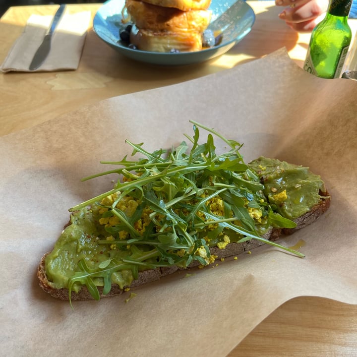 photo of LAX Eatery Avo Smash Toast shared by @annacristaudo on  24 Apr 2022 - review