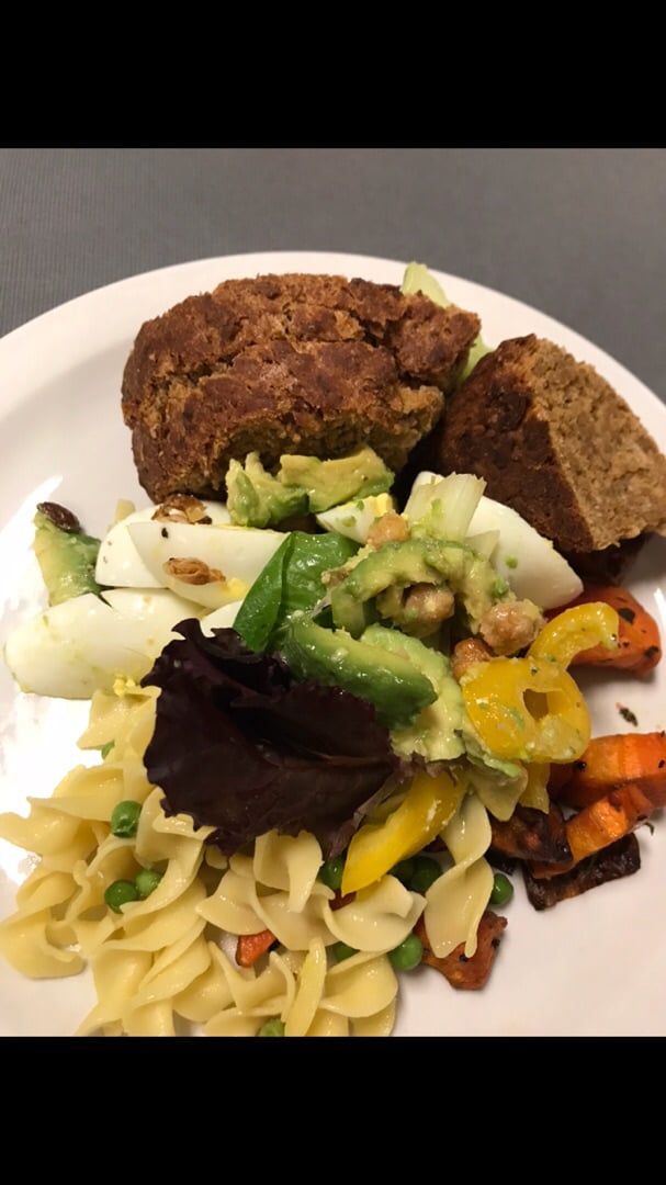 photo of Sid Richardson College Kitchen Pasta with Local Rosemary Herb Sourdough shared by @rithikapro on  17 Dec 2018 - review
