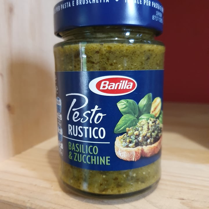 review photo of Barilla Pesto Basilico e Zucchine shared by @vegfr on 10 May 2020 - review