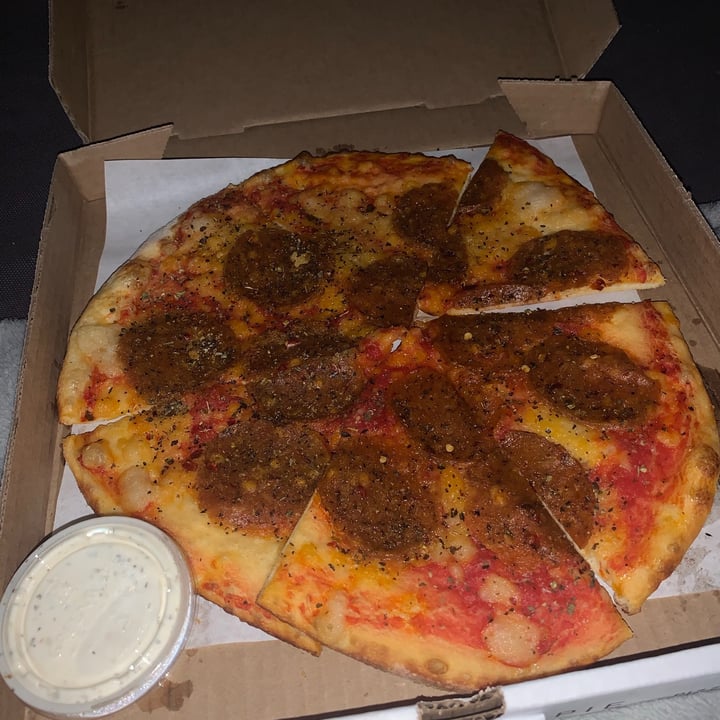 photo of Virtuous Pie Pepperoni Pizza shared by @livluvtofu on  22 May 2021 - review