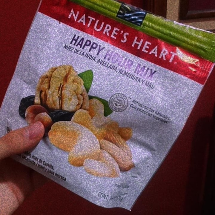 photo of Nature's Heart Luxury nut mix shared by @harucxconut on  23 Jul 2021 - review