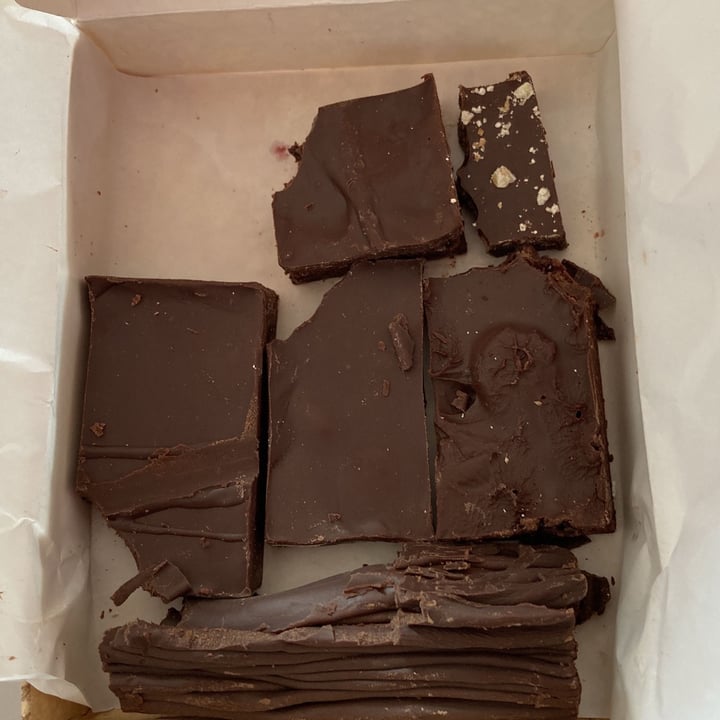 photo of Delicias de la patagonia Chocolate vegano shared by @flormora on  09 Feb 2022 - review