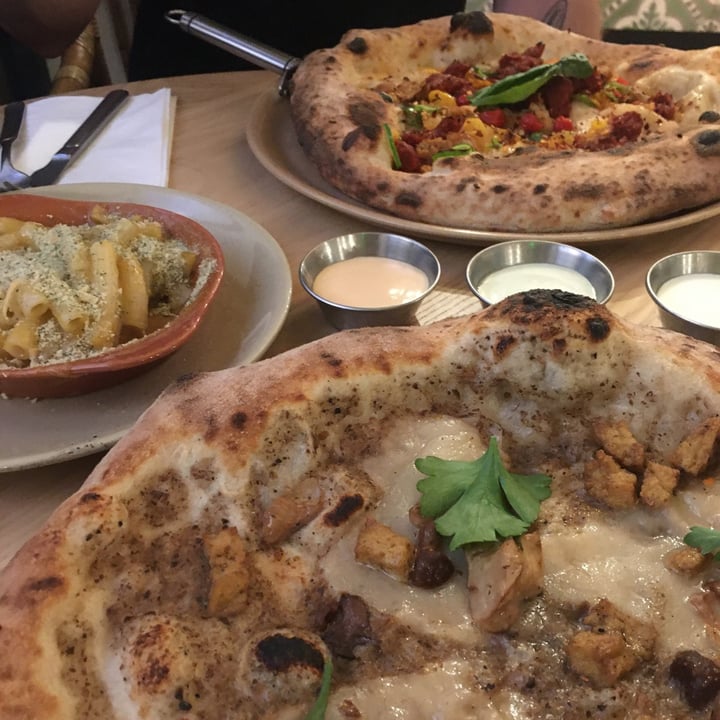 photo of Purezza - Vegan Pizza Camden The One With The Truffle shared by @anadecastro on  16 Aug 2020 - review