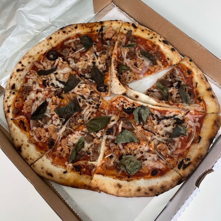 photo of Sunny Slices Meatless Lovers shared by @jenniferj1s on  19 Feb 2021 - review