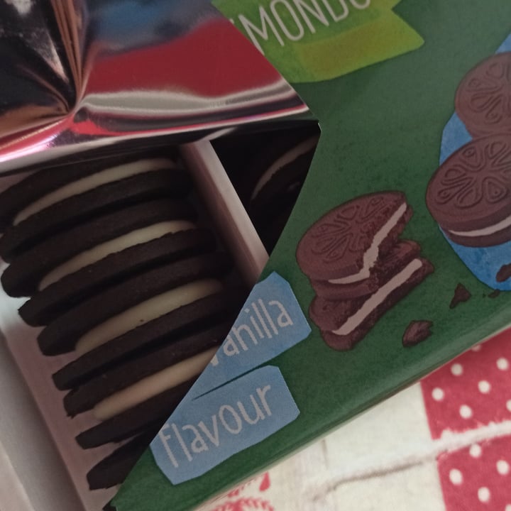 photo of Vemondo Vegan Cookies Cocoa & Vanilla Flavour shared by @metalcricia on  15 Oct 2021 - review
