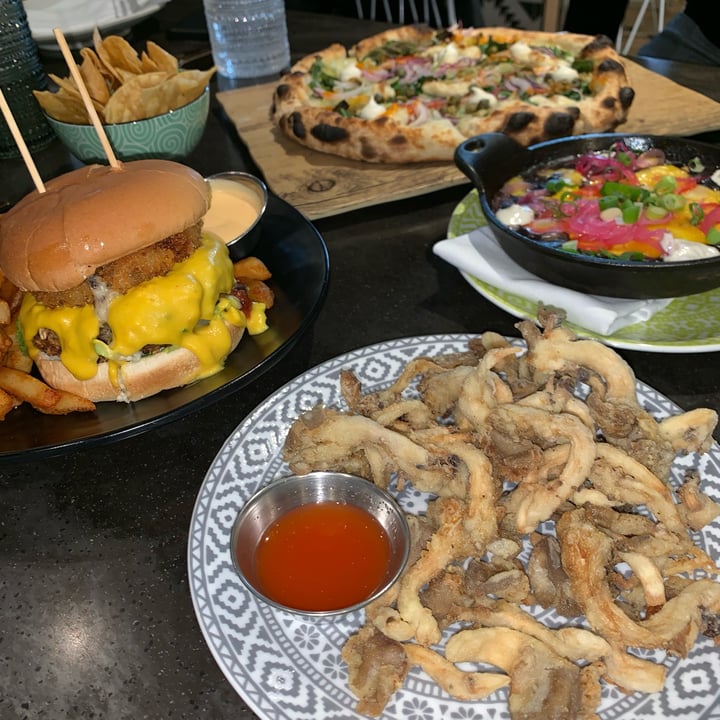 review photo of Planta The Bianca, Queso Dip, Planta Burger, ‘Chickn’ Fried Mushrooms shared by @sabrinakoundakjian on 02 Oct 2019 - review