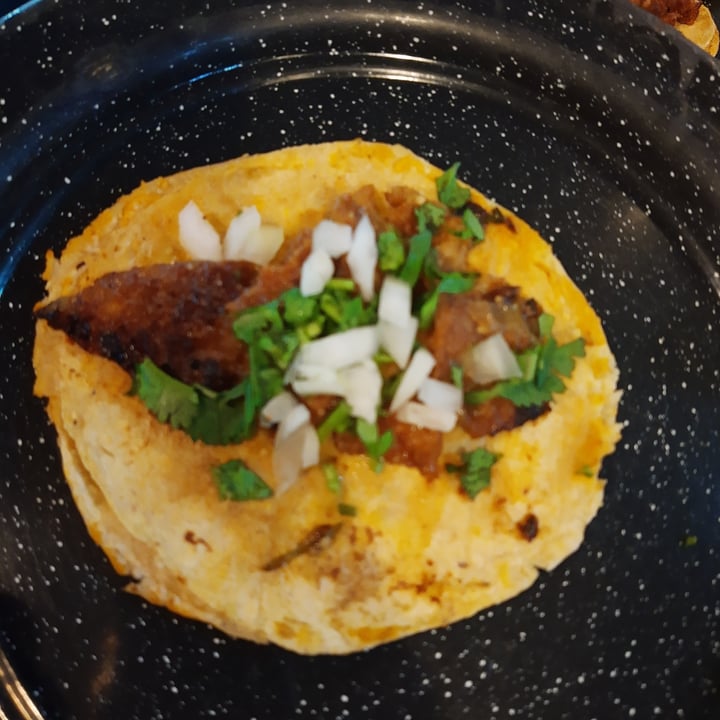 photo of Por Siempre Vegana Taquería Taco de chicharrón en salsa verde shared by @noberame on  20 Sep 2020 - review