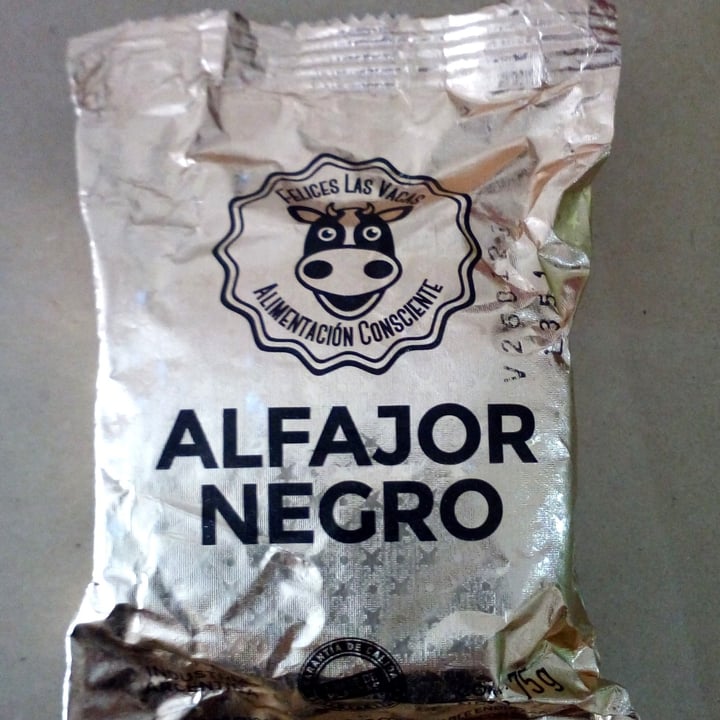 photo of Felices Las Vacas Alfajor Negro shared by @marielita on  14 Feb 2021 - review