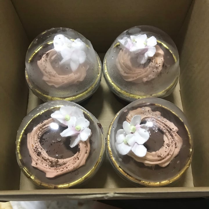 photo of Delcie's Desserts and Cakes Vegan Cupcakes shared by @vanessaainsley on  13 May 2020 - review