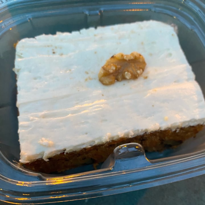 photo of THE LAND of KUSH Sweet And Natural Carrot Cake shared by @agurman on  10 Apr 2022 - review