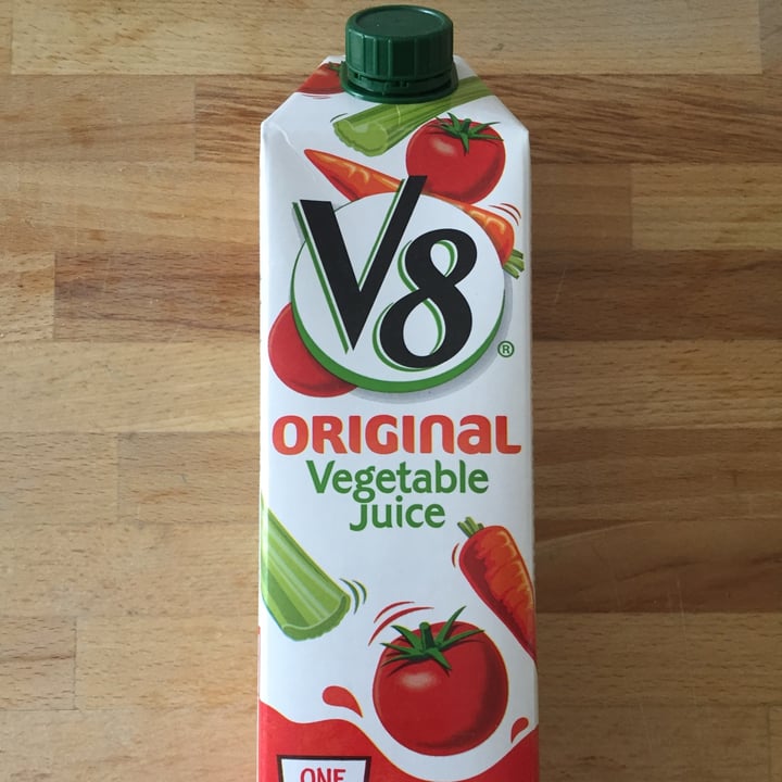 review photo of V8 original vegetable juice shared by @piantecotte on 01 Sep 2021 - review