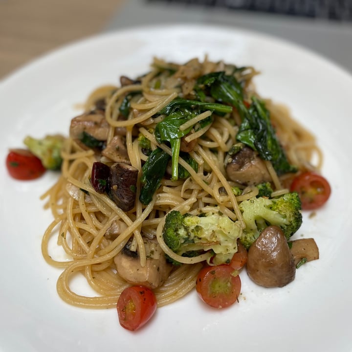 review photo of Kith Café Kinex Spaghetti Pesto Aglio Olio shared by @hannahpiranha on 30 Jun 2021 - review