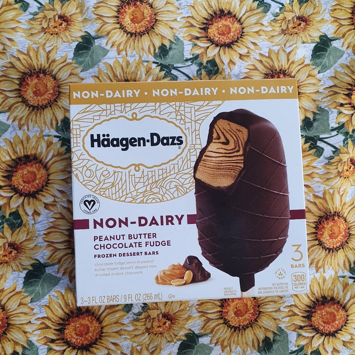 photo of Häagen-Dazs Peanut Butter Chocolate Fudge Bars shared by @paniwilson on  17 Mar 2021 - review