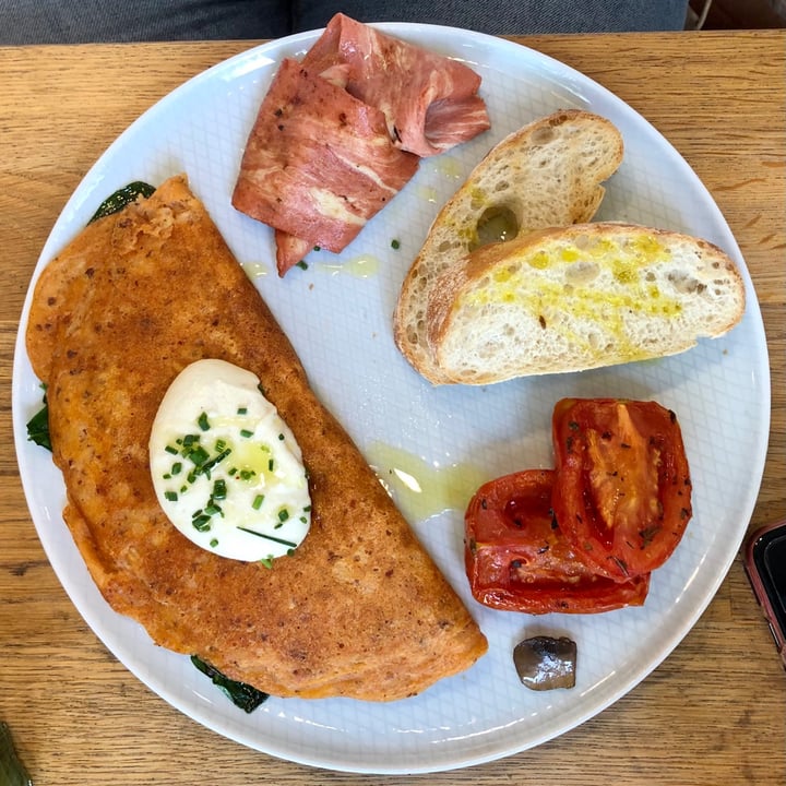review photo of Eqvilibrivm Café Tortilla De Garbanzos shared by @toysalem on 25 Apr 2021 - review