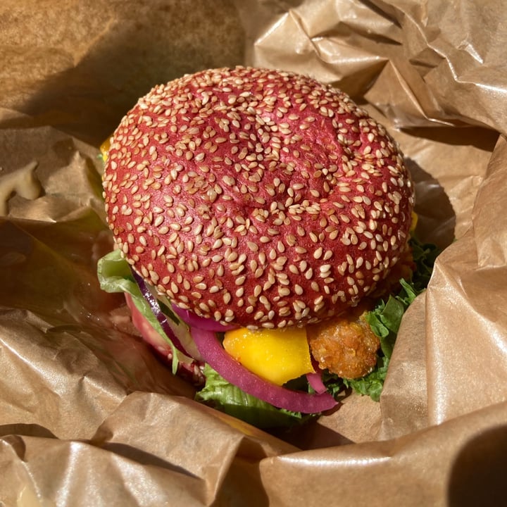 review photo of Naturli' Café Don’t Call Me Chic’ Burger shared by @nicoleregine on 08 May 2021 - review