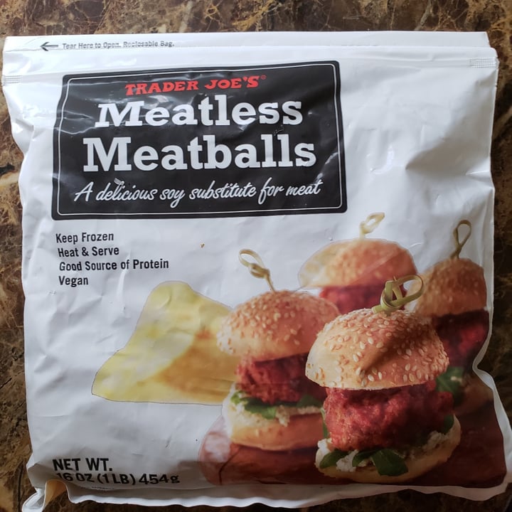 photo of Trader Joe's Meatless Meatball shared by @mburgos on  01 Jan 2021 - review