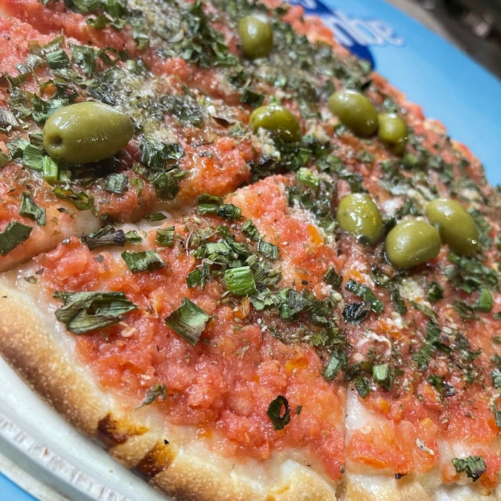 photo of Pizzas y Empanadas IL Giardino De Devoto Pizza De Cancha shared by @ramirocoll on  03 Sep 2021 - review