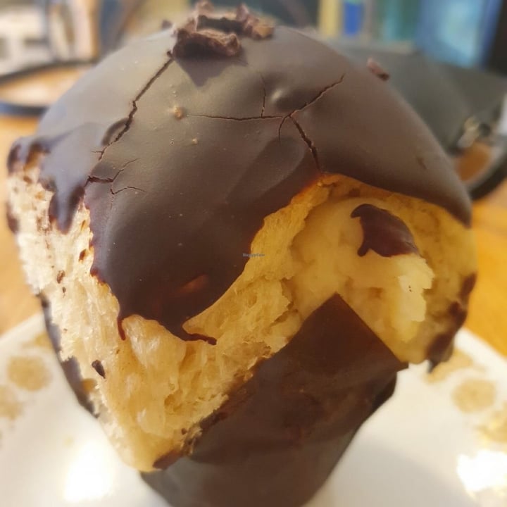 review photo of Breads On Oak Boston Cream filled Brioche shared by @vegan-bicch on 24 Feb 2021 - review
