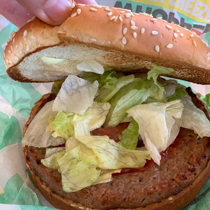photo of Burger King Impossible whopper shared by @andreadal on  09 Nov 2021 - review