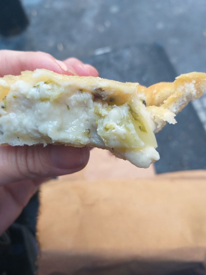 photo of Spika Lion - Tienda Vegana Mini calzone vegano shared by @beluculac on  30 Jul 2019 - review