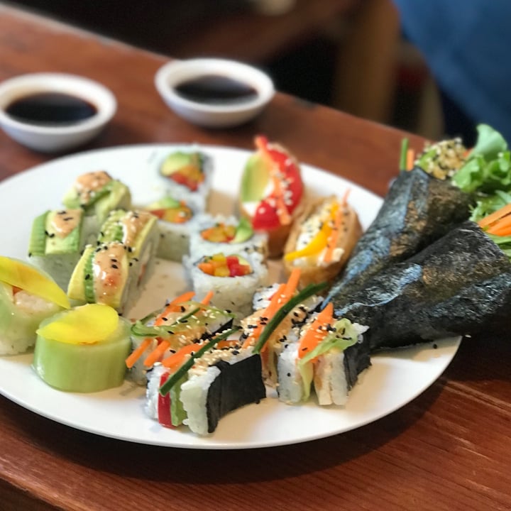 review photo of Earth Deli Sushi shared by @spreadinglove on 30 Jul 2020 - review
