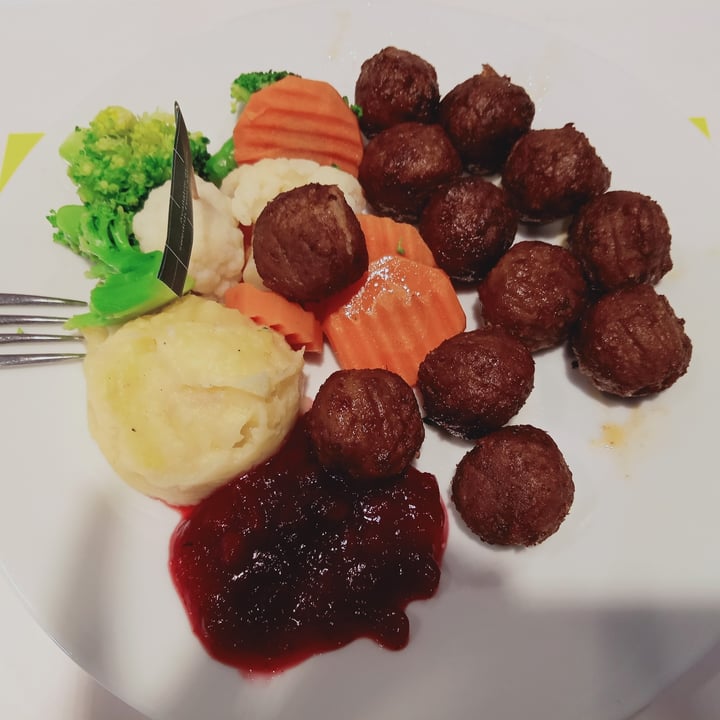 photo of IKEA Restaurant Plant balls shared by @veganspicegirl on  16 Apr 2022 - review
